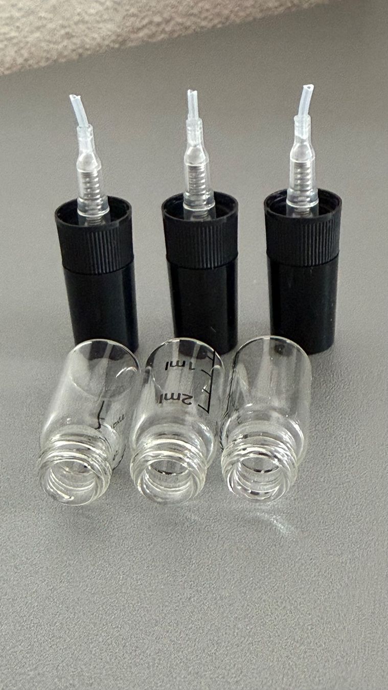 Parfums & Eau de Toilette: Molecule 01 Escentric Molecules, 2 ml – D'occasion à Sursee par nri_g5z8 3
